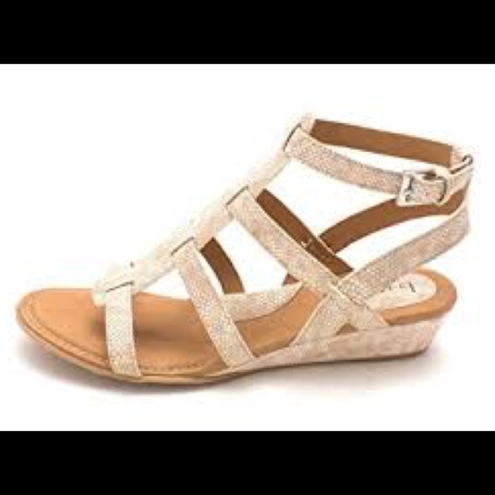 BRAND NEW B.O.C. Strappy Sandal, Size 10